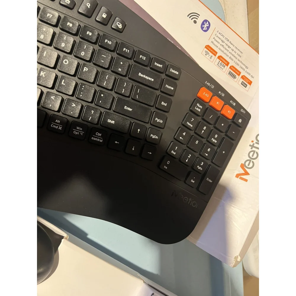 MEETION Ergonomic Keyboard and Mouse Wireless Combo Black Used Missing type-C